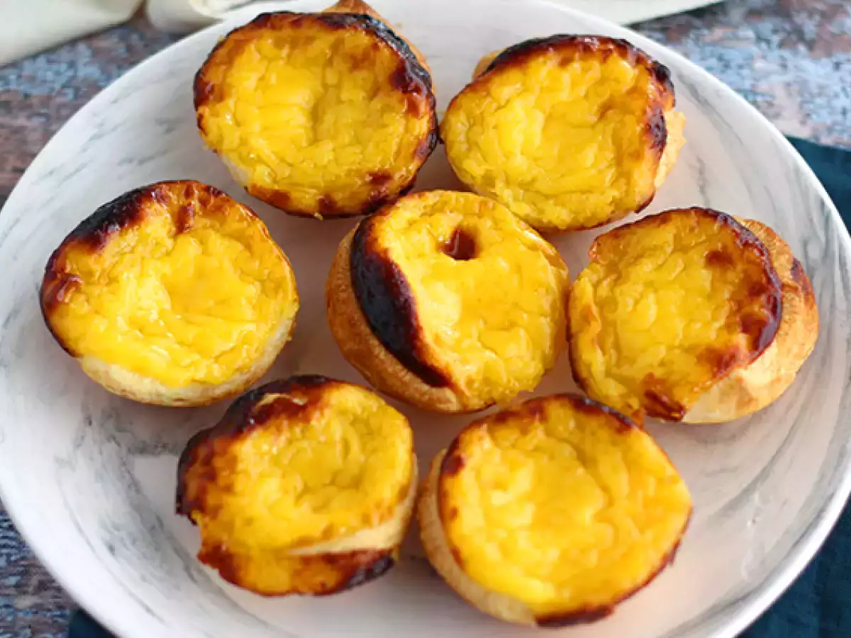 Pastéis de nata – portugalske kremne košarice - fotografija 3
