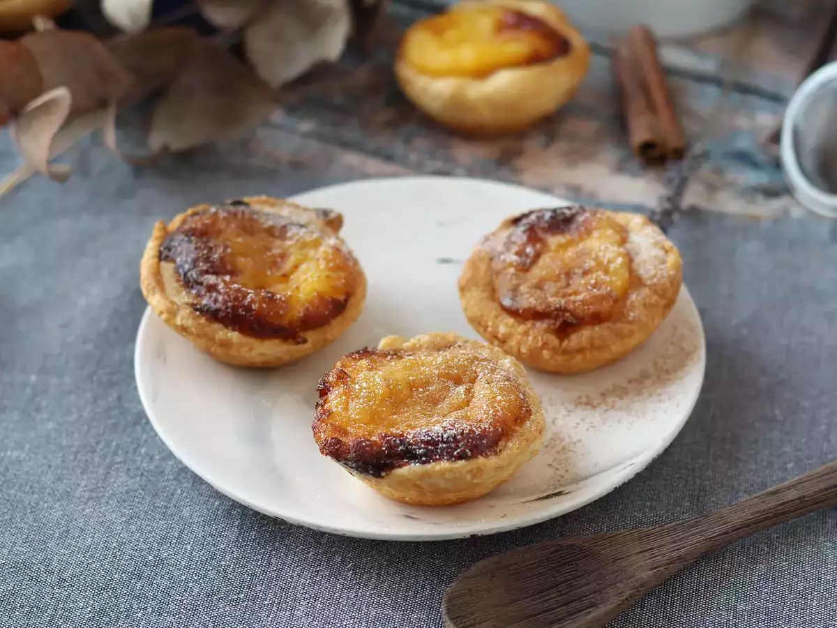 Pastéis de nata v cvrtniku na vroč zrak: hiter in preprost recept za tradicionalno portugalsko sladico - fotografija 5