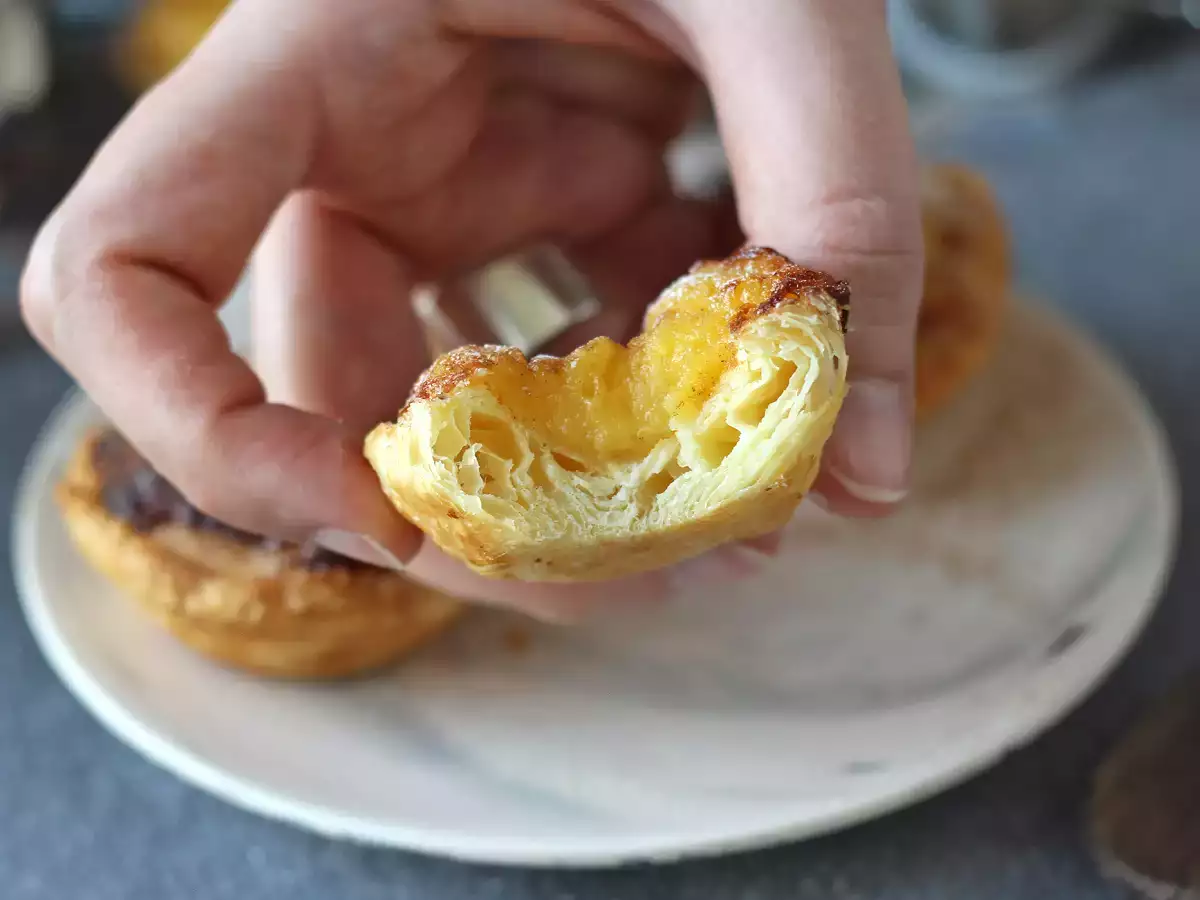 Pastéis de nata v zračnem cvrtniku. Hiter in enostaven recept za tradicionalno portugalsko sladico. - fotografija 3