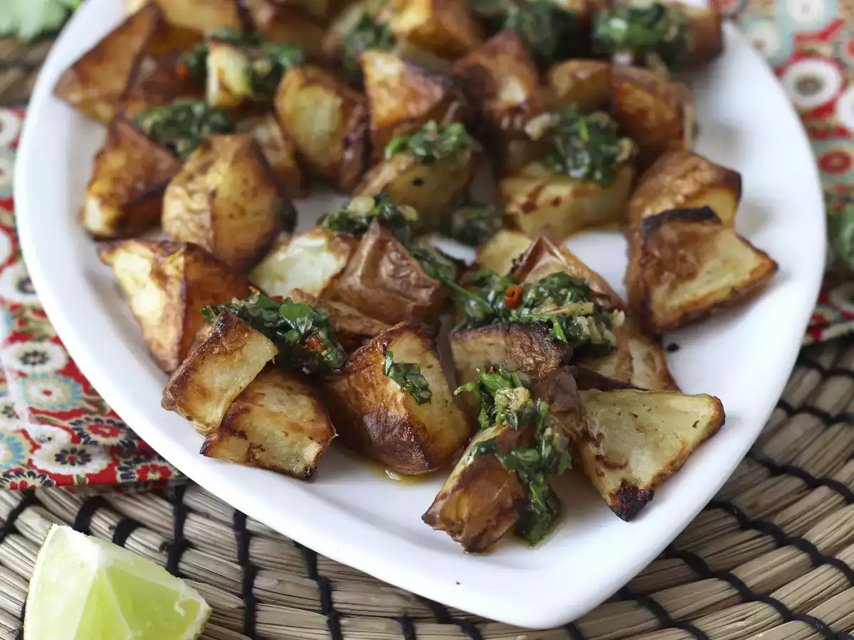 Pečen krompir s chimichurri omako - fotografija 2