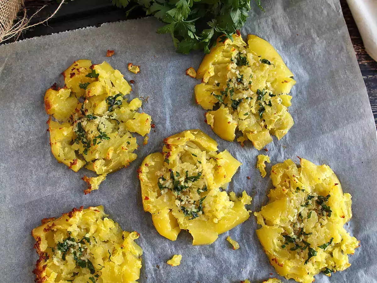 Pire krompir s peteršiljem, odlična priloga! - fotografija 3