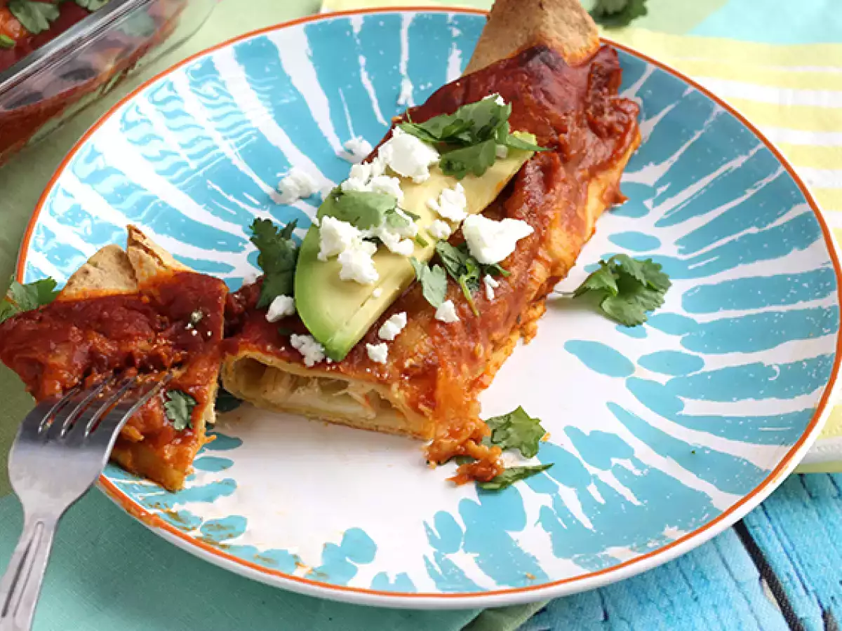 Piščančje Enchiladas z Chili omako - fotografija 4