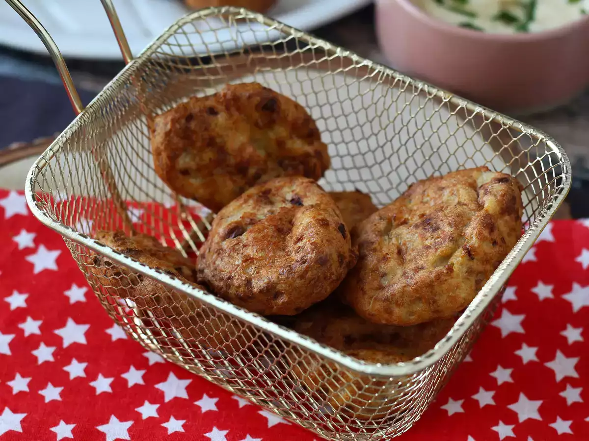 Piščančji nuggets v cvrtniku na vroč zrak - fotografija 4
