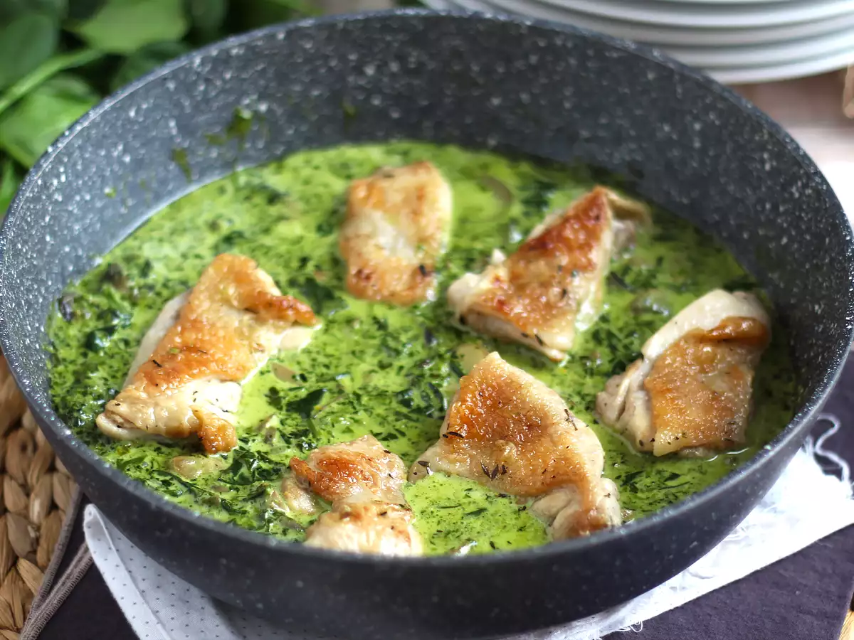 Piščanec s kremno špinačno in gobovo omako - fotografija 4