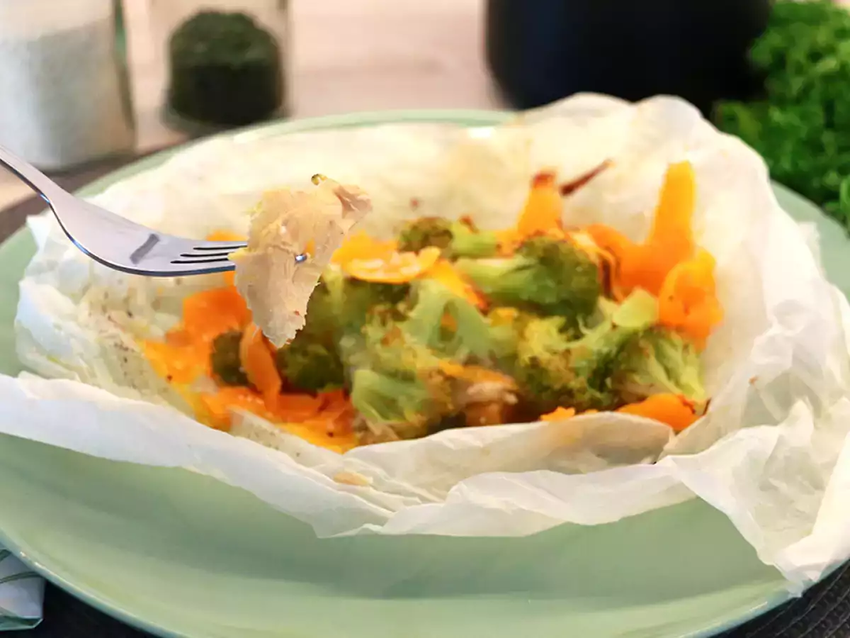 Piščanec v zavitku (enostavno in zdravo) - fotografija 2