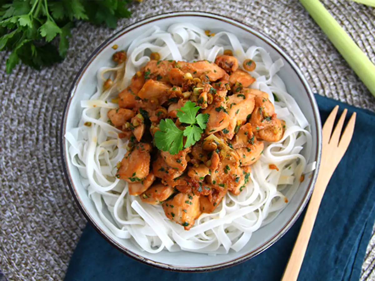 Piščanec z ingverjem in limonsko travo - fotografija 3