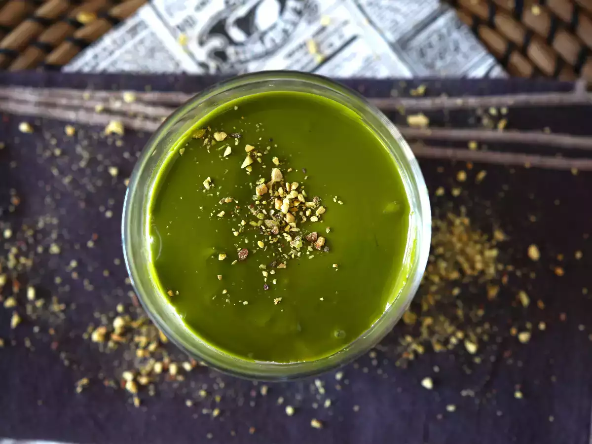 Pistacija panna cotta, enostaven recept, ki ga imajo vsi radi! - fotografija 3