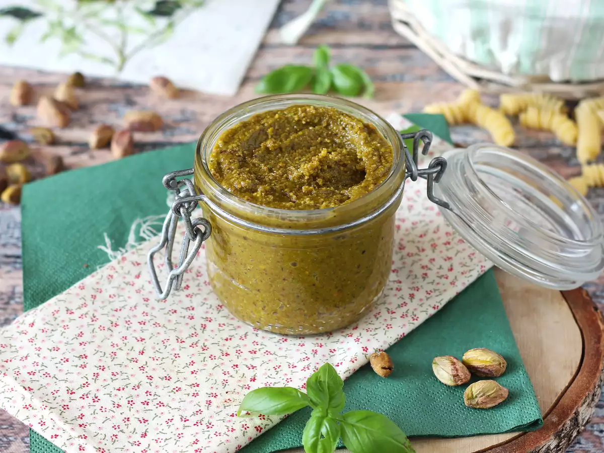 Pistacijev pesto: preprosta in okusna omaka - fotografija 4
