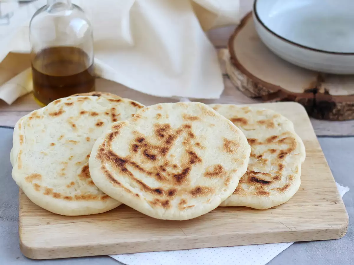 Pita kruh iz ponve