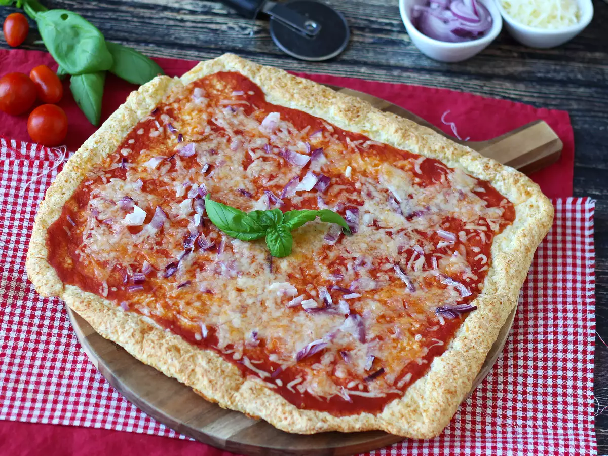 Pizza s skuto - fotografija 3