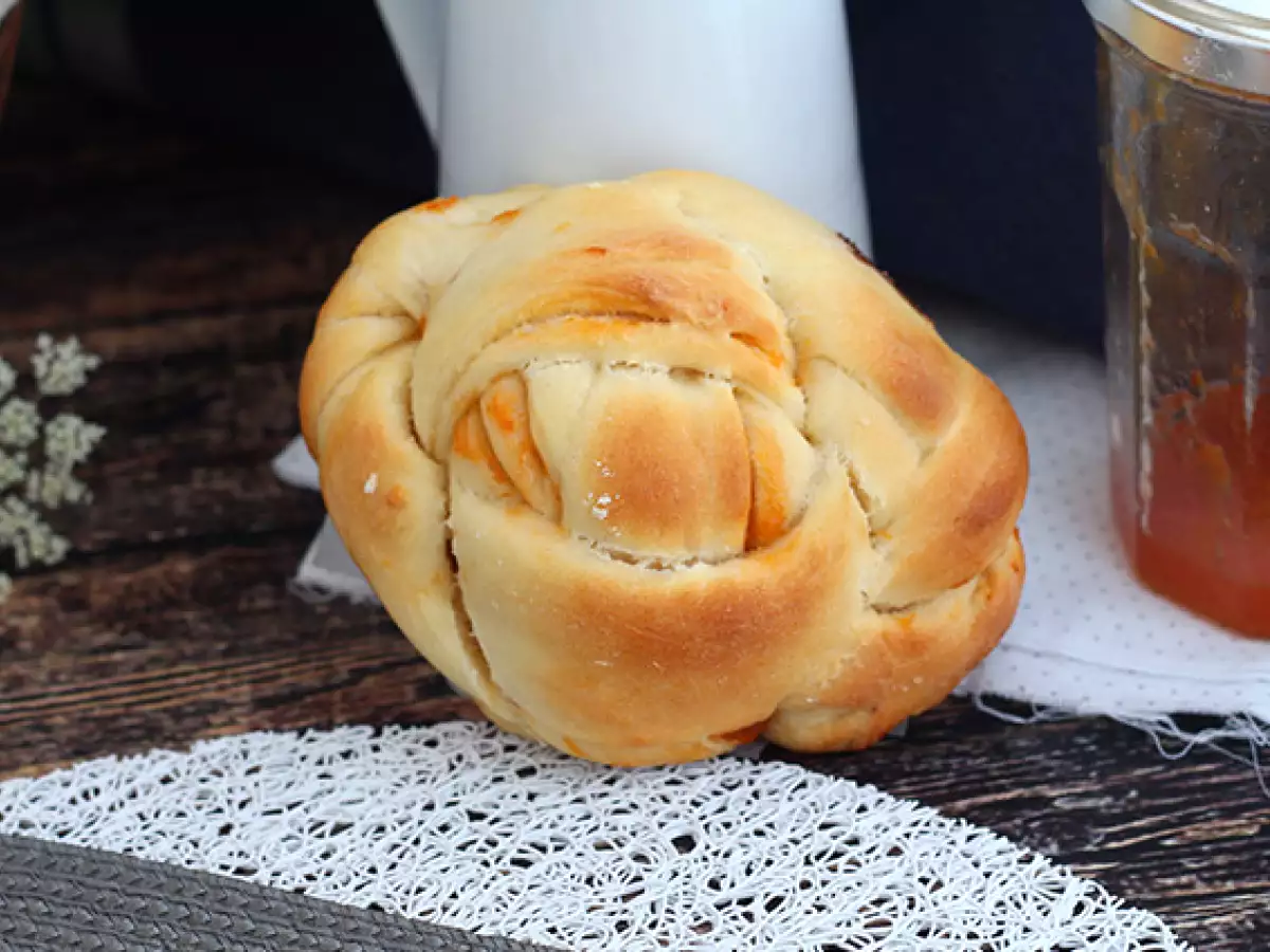 Pletene marelične brioške - fotografija 3