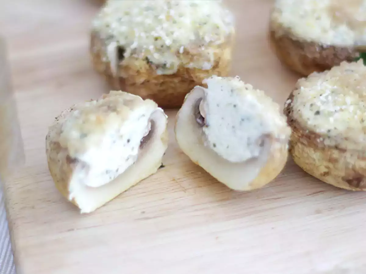 Polnjene gobe za aperitiv - fotografija 4