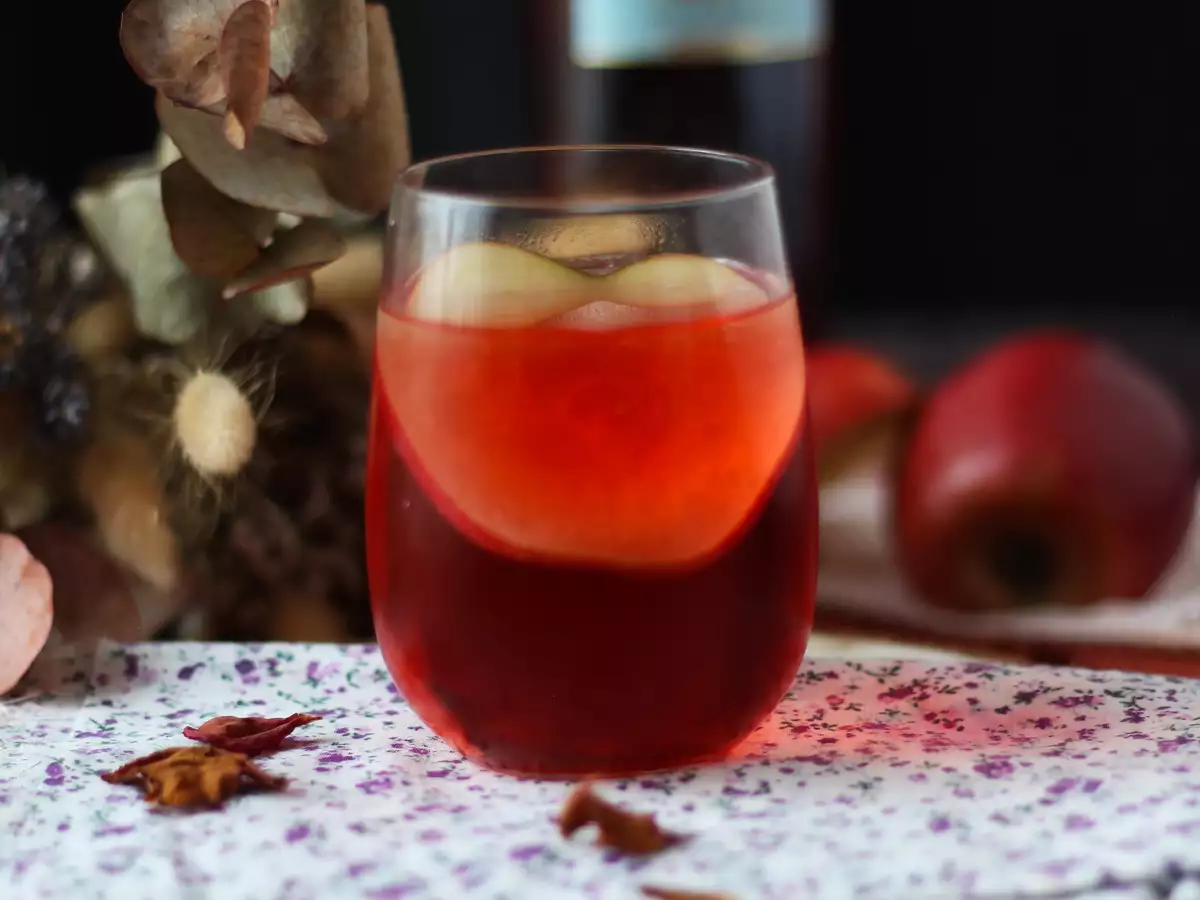 Popoln koktajl za valentinovo: brusnični spritz! - fotografija 4
