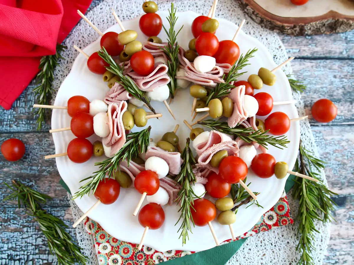 Praznični aperitivni venček za uspešno zabavo!
