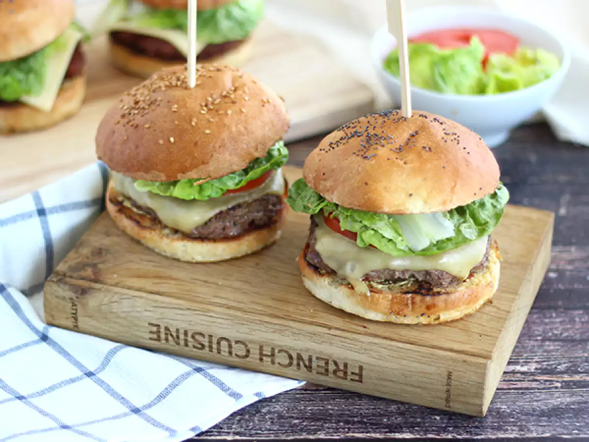 Preprost in hiter domači burger
