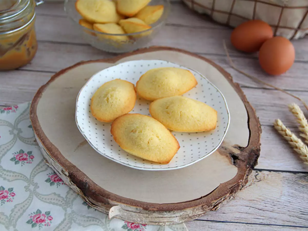 Preprost recept za mehke navadne madeleine