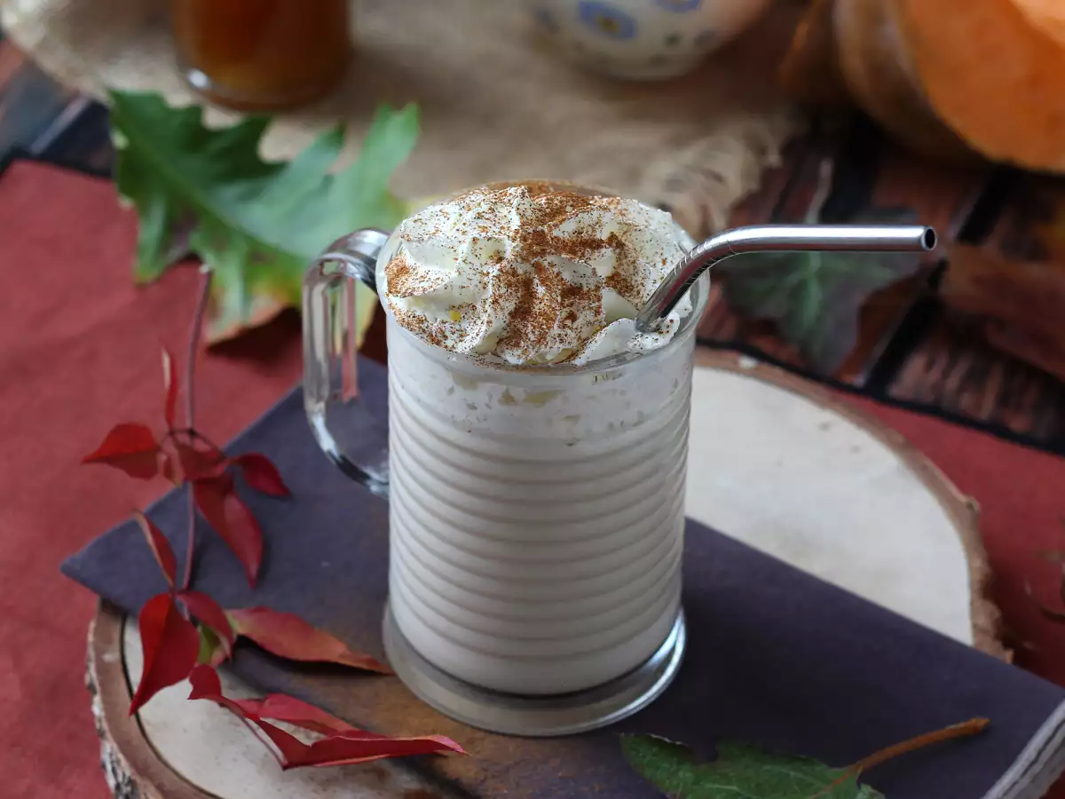Pumpkin spice latte z domačim bučnim sirupom! - fotografija 2