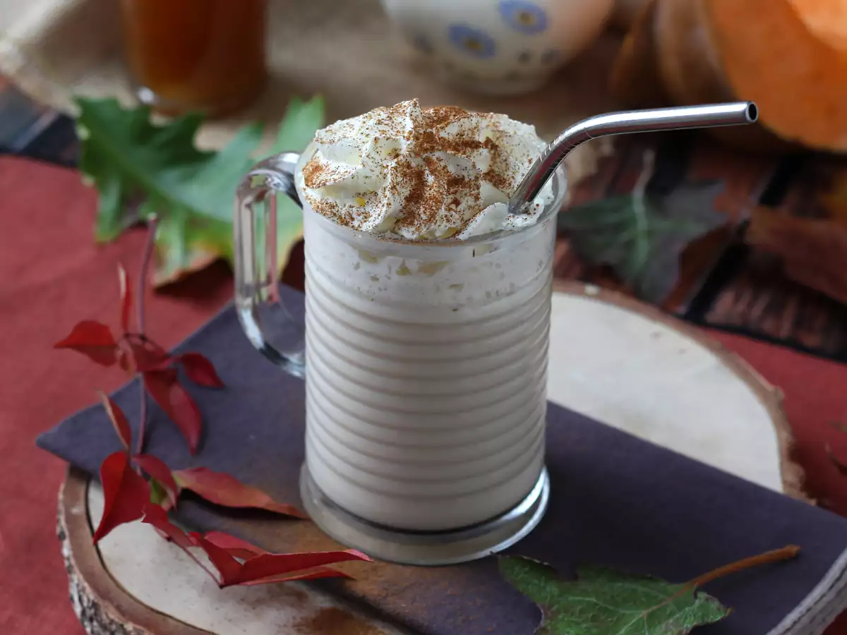 Pumpkin spice latte z domačim bučnim sirupom! - fotografija 4