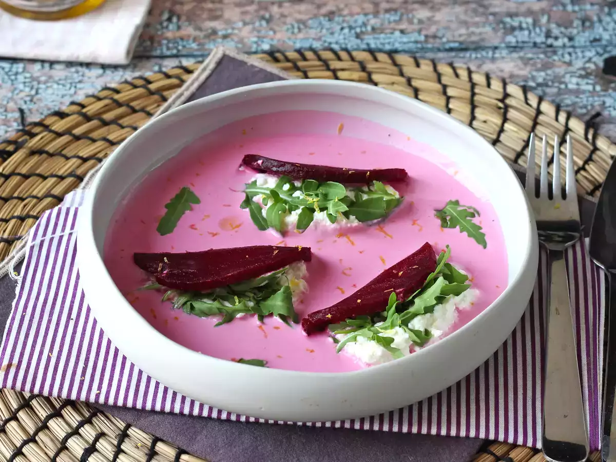 Ravioli iz rdeče pese, preprosta in elegantna predjed - fotografija 2