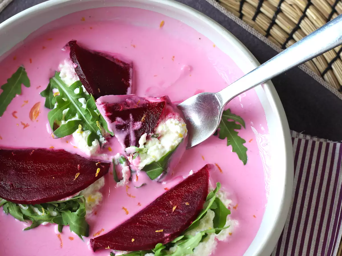 Ravioli iz rdeče pese, preprosta in elegantna predjed - fotografija 3