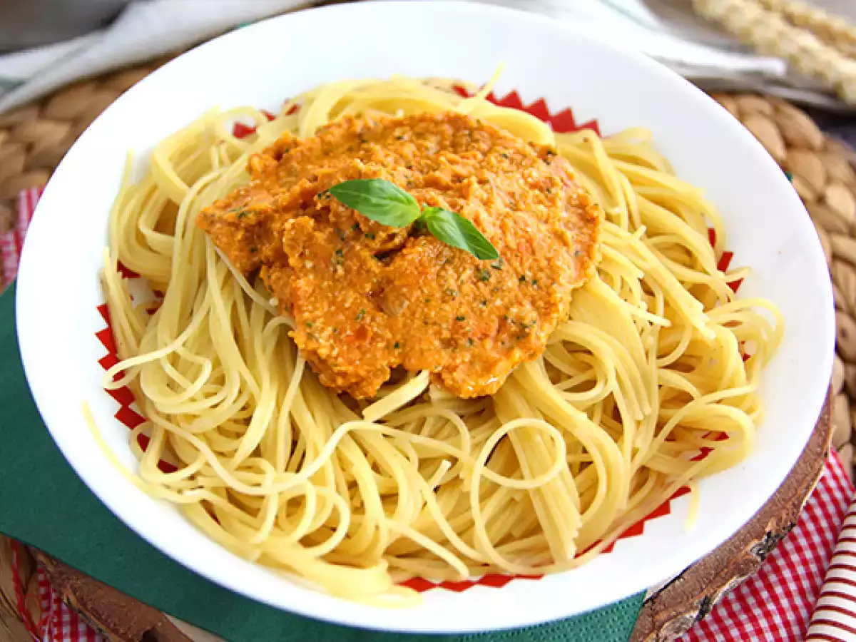 Rdeča omaka pesto - fotografija 4