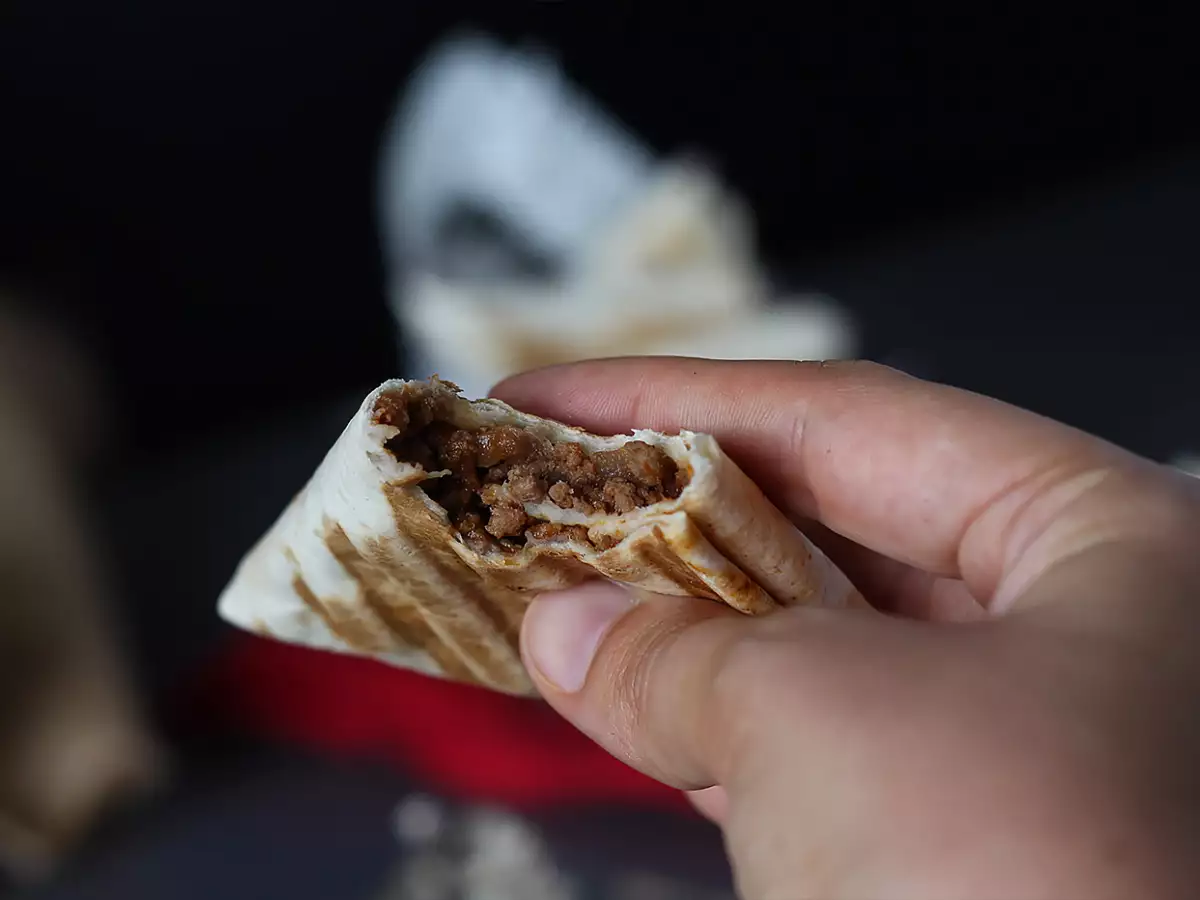 Samosa takosi z mletim mesom - fotografija 2