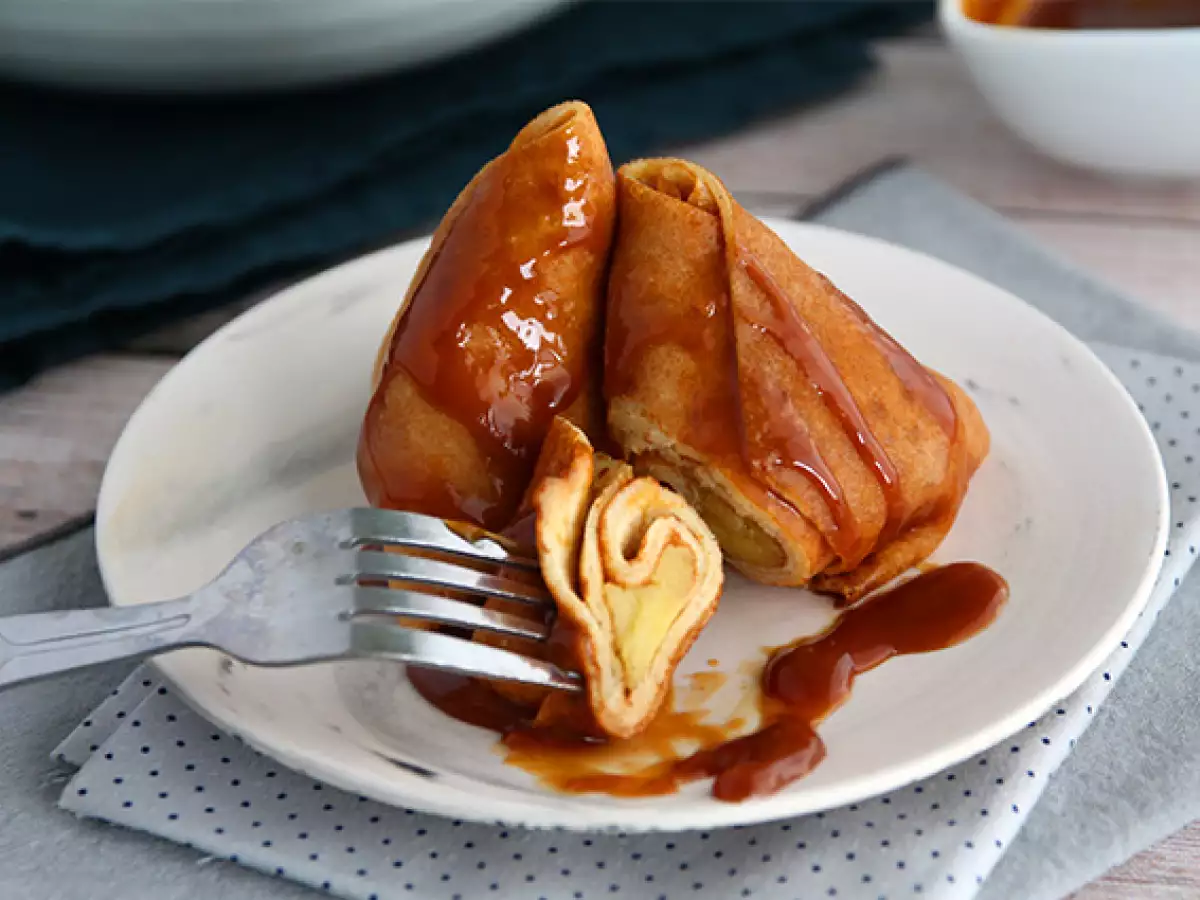 Samose iz palačink s karameliziranimi jabolki - fotografija 3