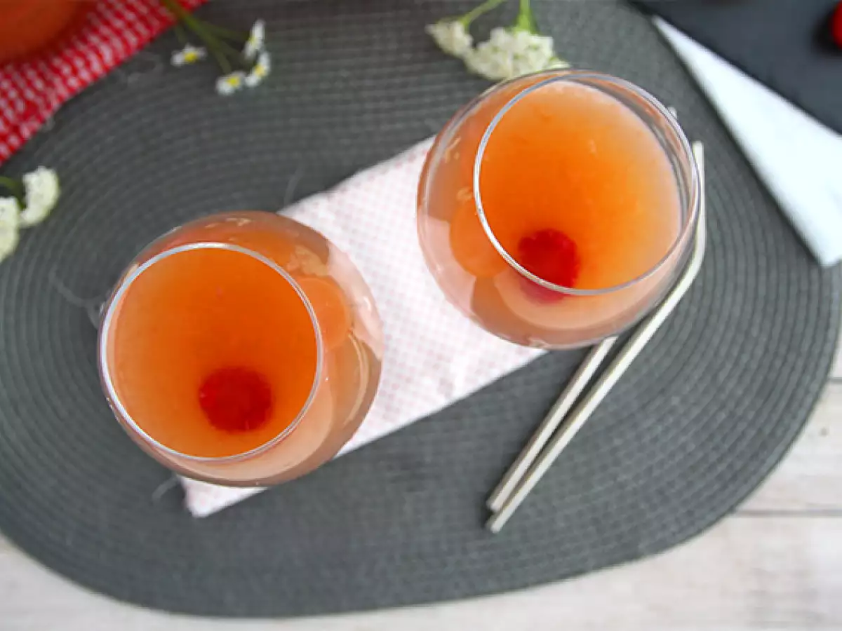 Sangrija iz rosé vina - fotografija 3