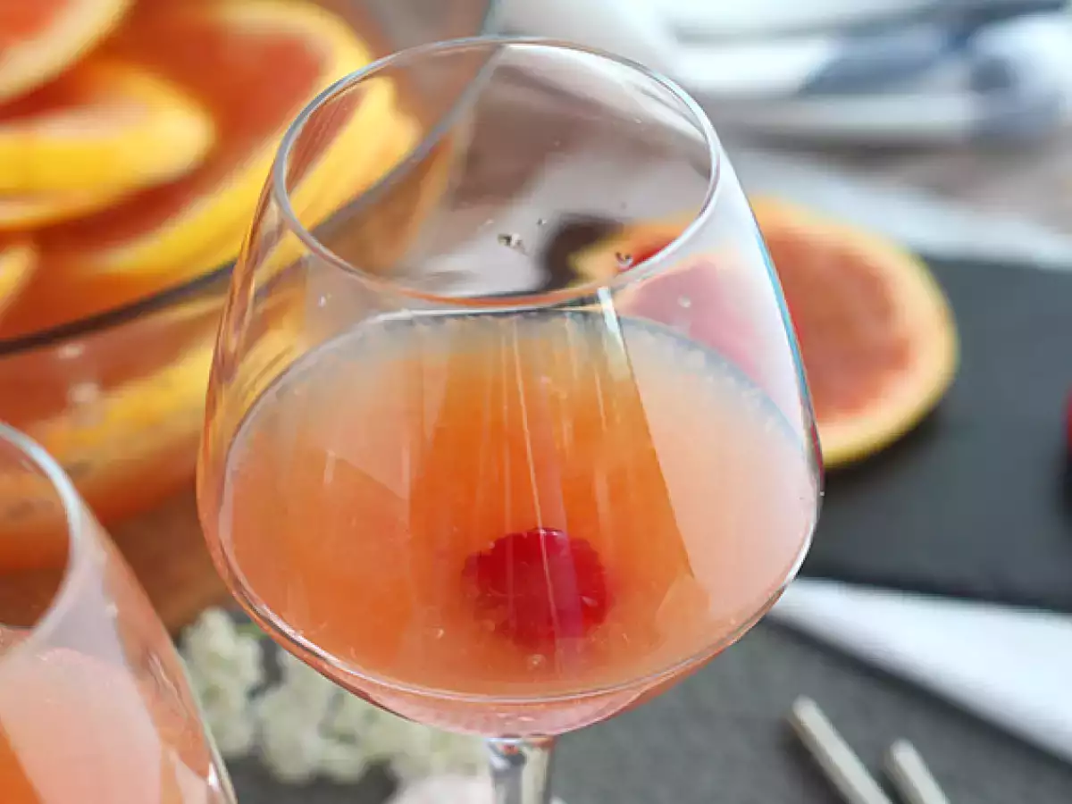 Sangrija iz rosé vina - fotografija 5