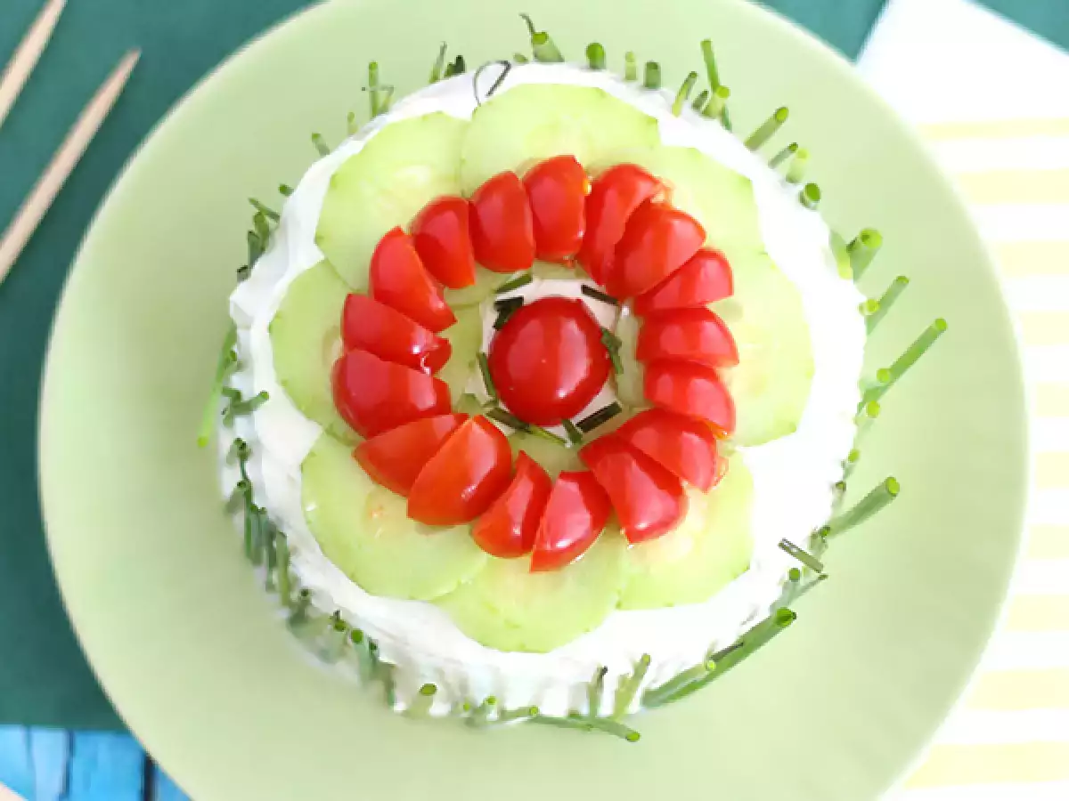 Sendvič torta: sveža slana torta za pogostitev - fotografija 3