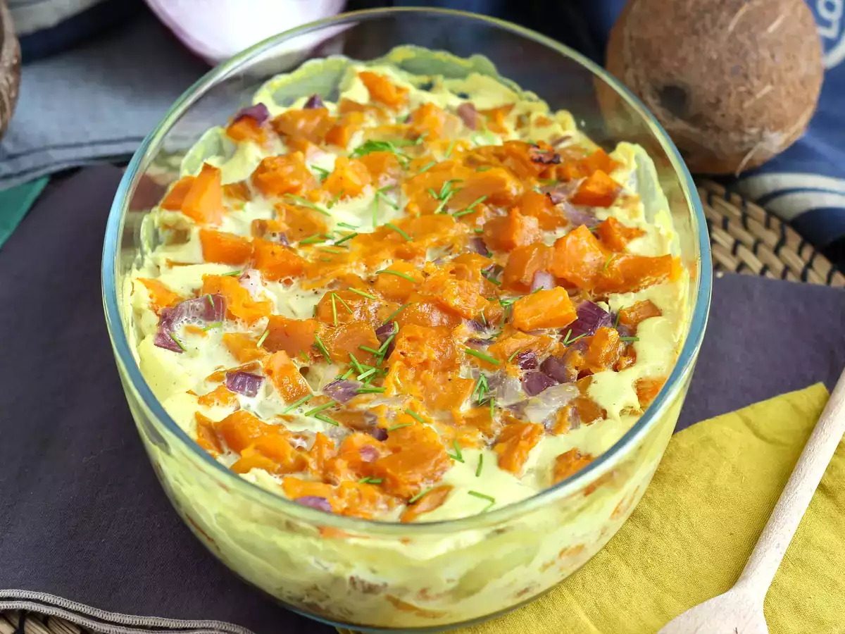 Sladki krompir gratin z okusom kokosovega mleka in karija - fotografija 2