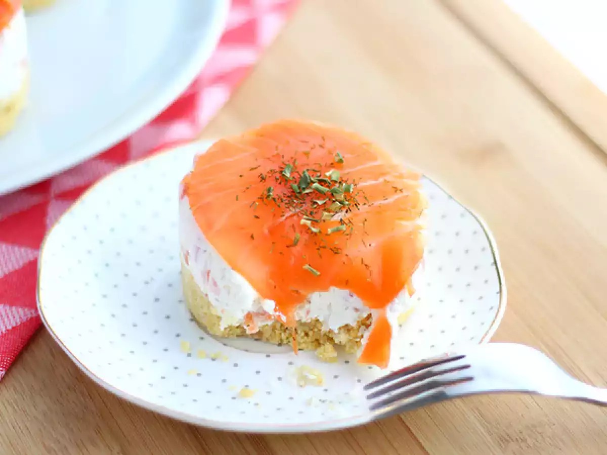 Slani cheesecaki z dimljenim lososom - fotografija 4