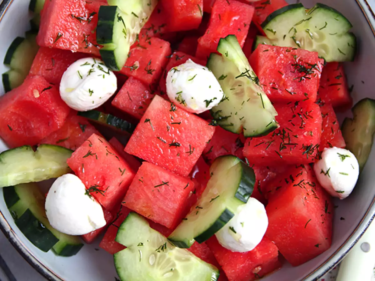 Solata iz lubenice in kumar - fotografija 4