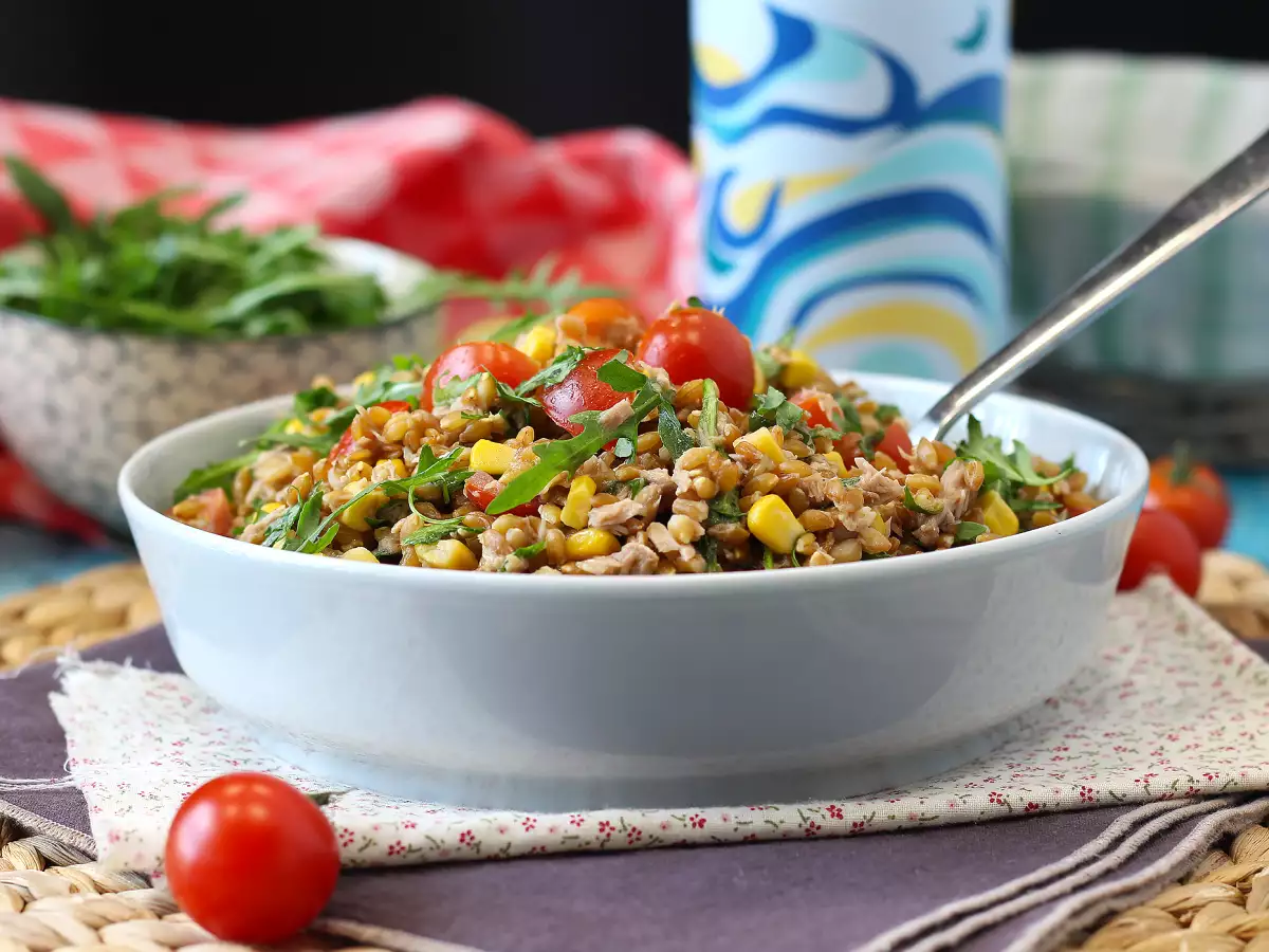 Solata iz pire in tune: lahek, okusen recept za vse leto - fotografija 3