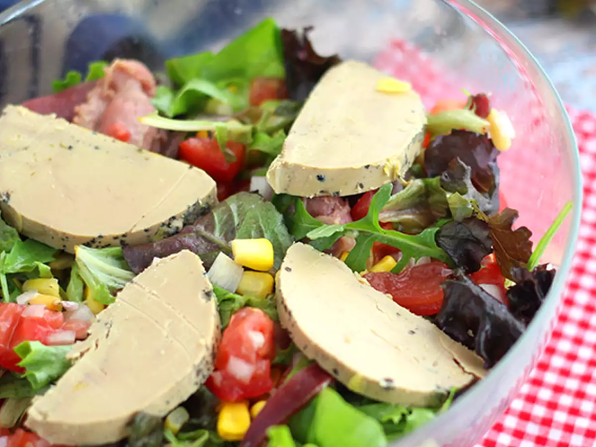 Solata Landaise s foie gras (solata Perigord) - fotografija 2