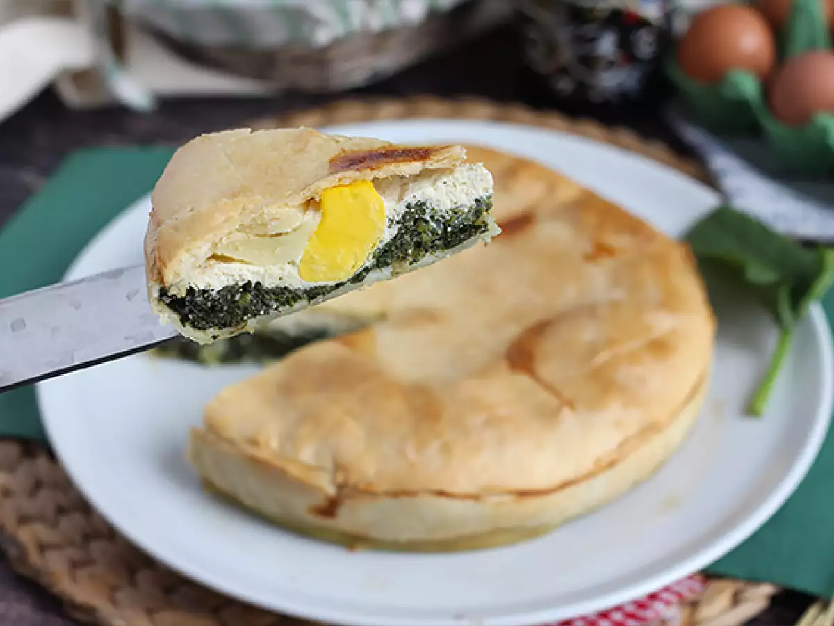 Špinačna pita z rikoto in jajci – italijanska Torta Pasqualina - fotografija 3