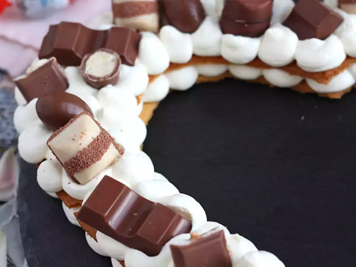 Srčna torta au Kinder - Kinderjeva srčna torta za valentinovo - fotografija 5