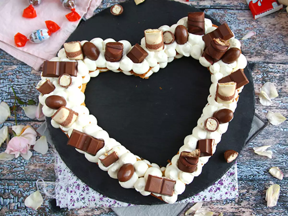 Srčna torta Kinder – krhka srčna torta za valentinovo