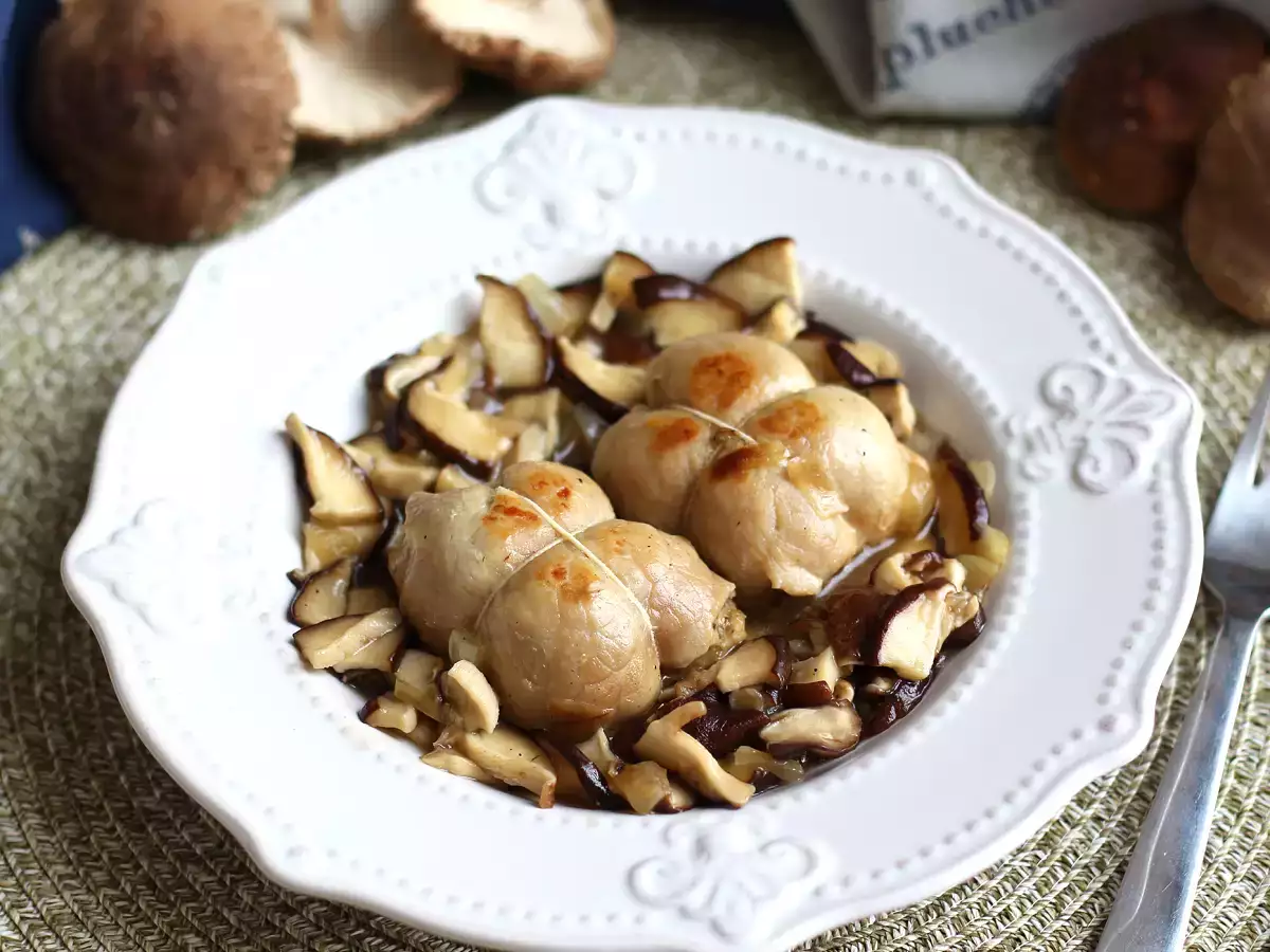 Svinjske rulade z gobovo omako - fotografija 4