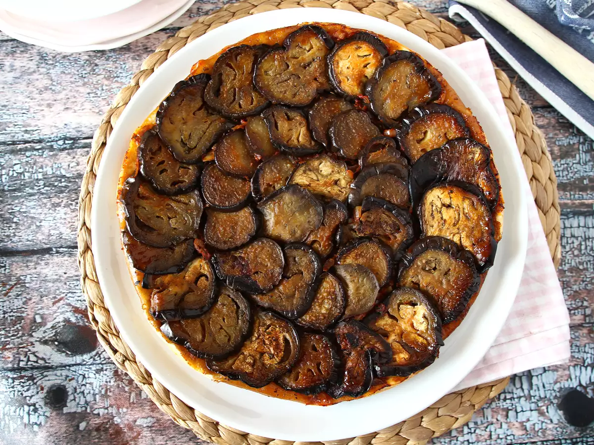Tarte Tatin z jajčevci: slana različica, ki vas bo navdušila! - fotografija 4