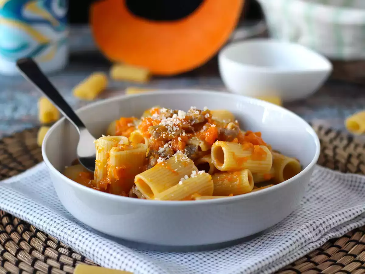 Testenine z bučami in klobaso - fotografija 3