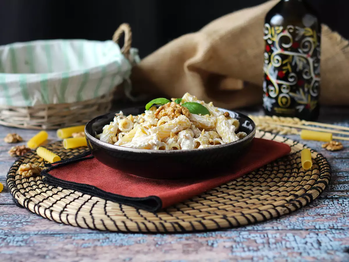 Testenine z rikoto in orehi: kremne in hrustljave - fotografija 2