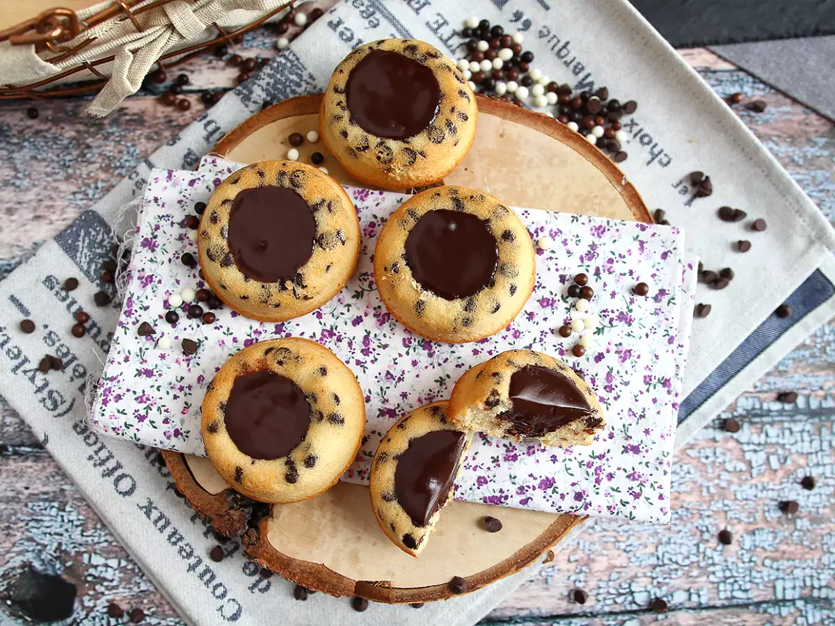 Tigrasti financierji s čokolado in hrustljavo ganache kremo - fotografija 5
