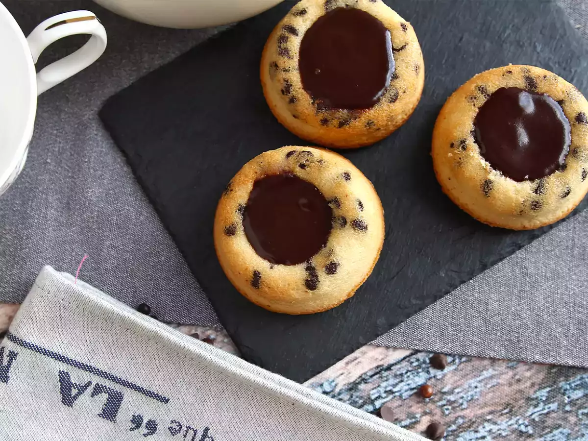 Tigrasti financierji s čokolado in hrustljavo ganache kremo - fotografija 6