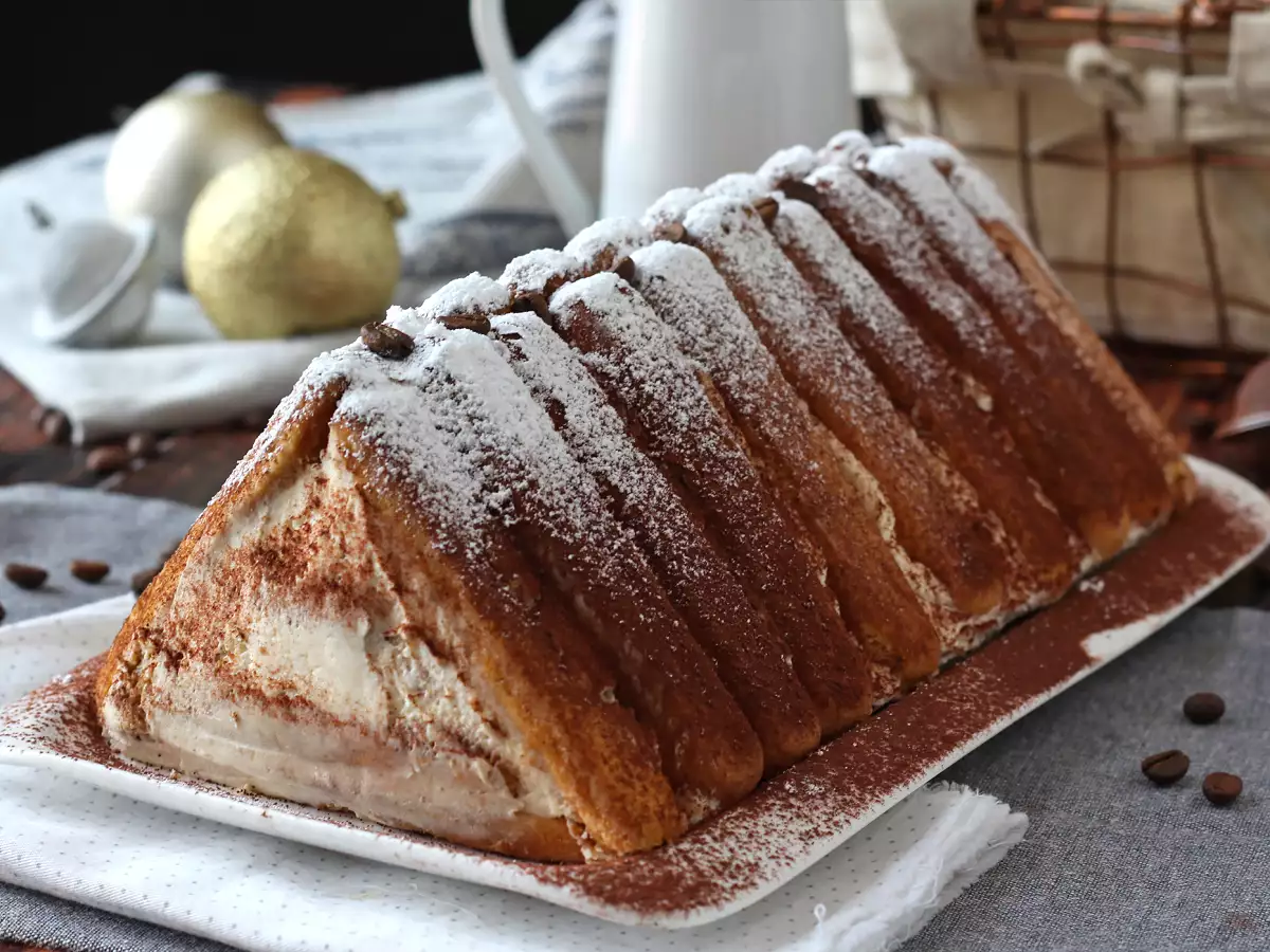 Tiramisu v obliki polena brez kalupa za ljubitelje kave - fotografija 9