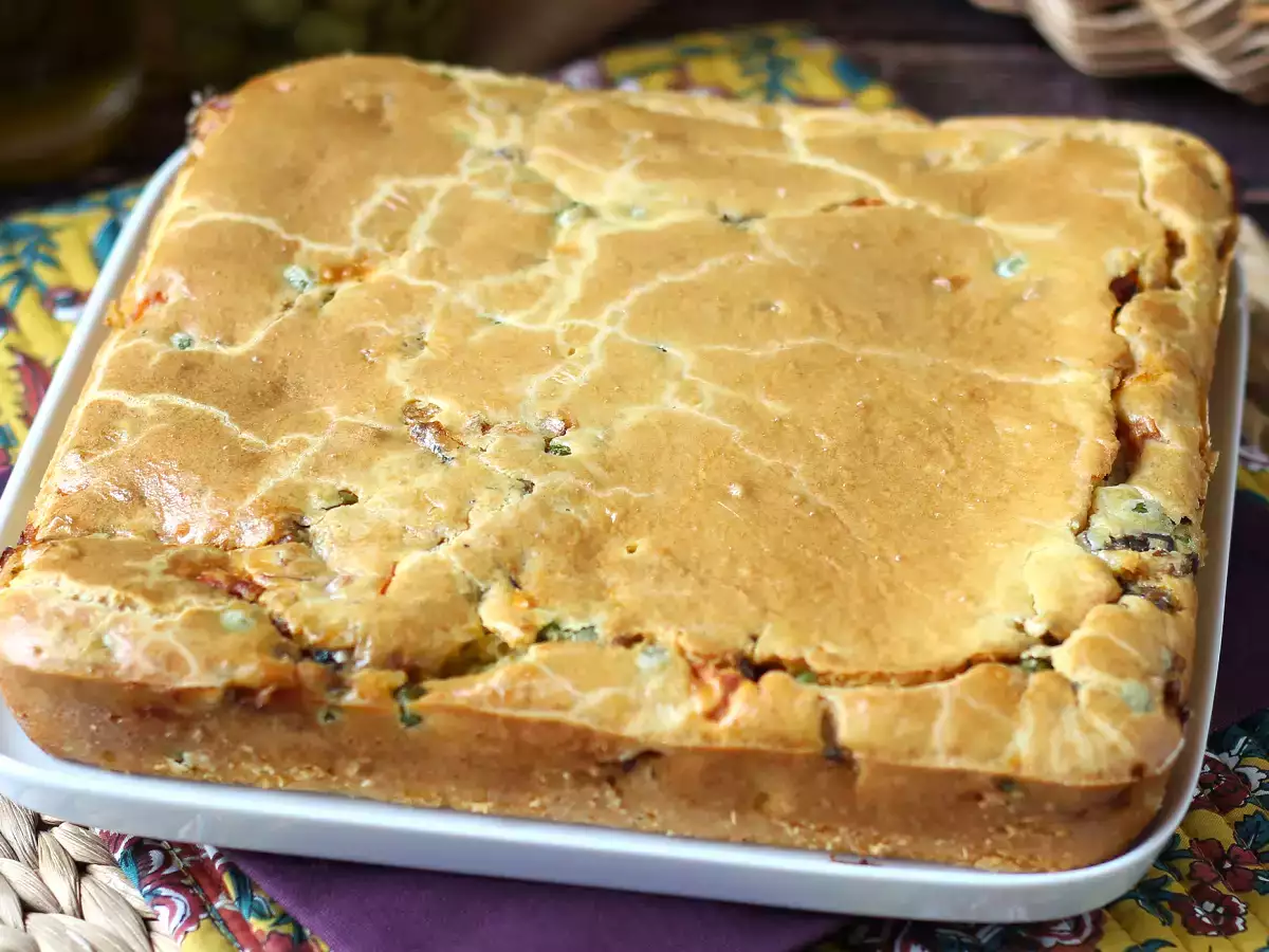 Torta s sardinami: preprost, vlažen in okusen recept - fotografija 3