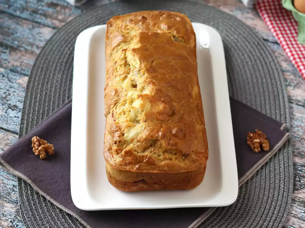 Torta s slanino, kozjim sirom in orehi - fotografija 2