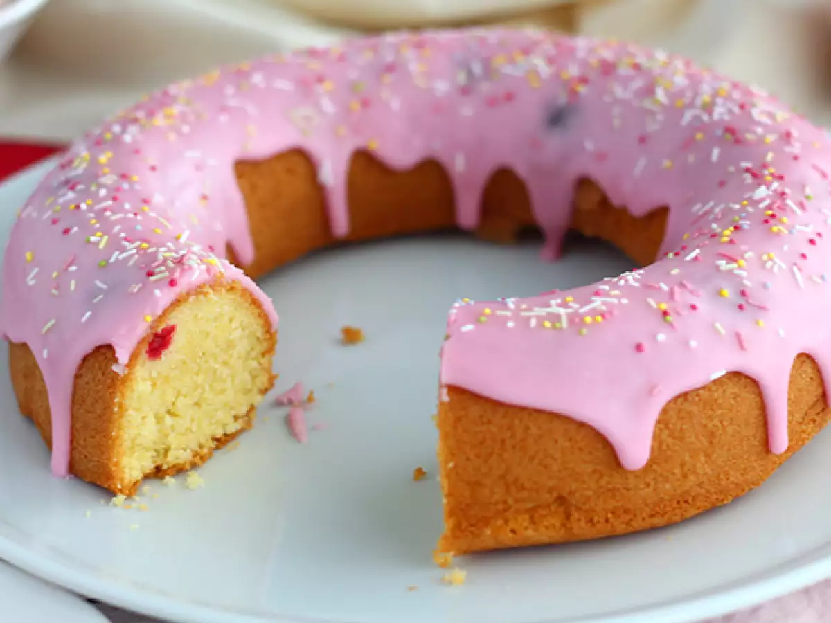 Torta v obliki krofa - fotografija 3