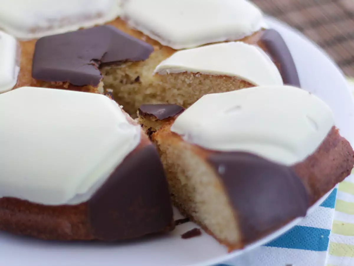 Torta v obliki nogometne žoge - fotografija 4