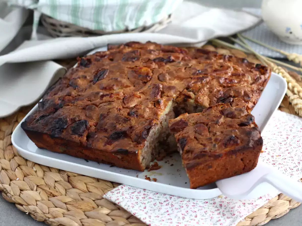 Torta z jabolki, orehi in cimetom - fotografija 3